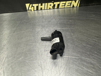 97-04 C5 CORVETTE WINDSHIELD WASHER PUMP OEM 22144914 #N945