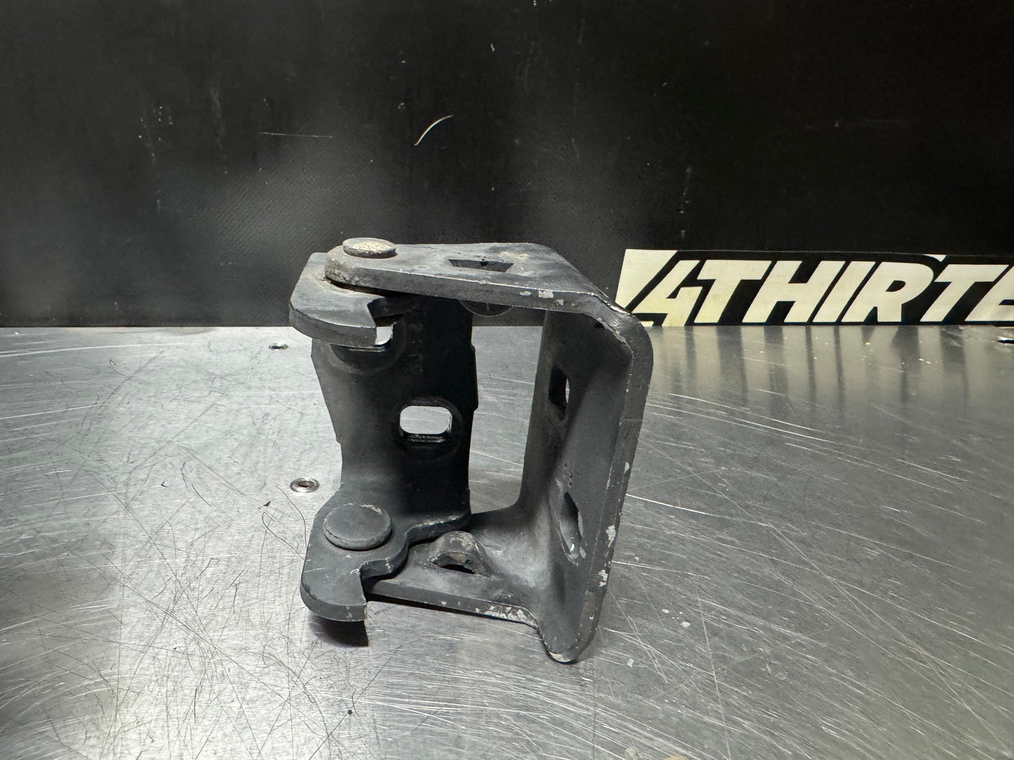 1997 - 2004 CORVETTE C5 LH DRIVER DOOR HINGES #N237