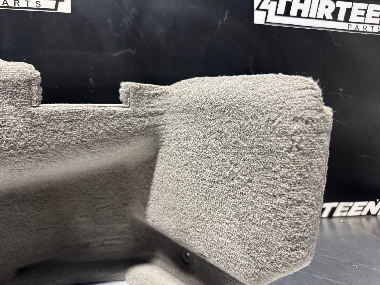97-04 C5 CORVETTE LH DRIVER REAR TRUNK CARGO CARPET 10275953 OEM #N471
