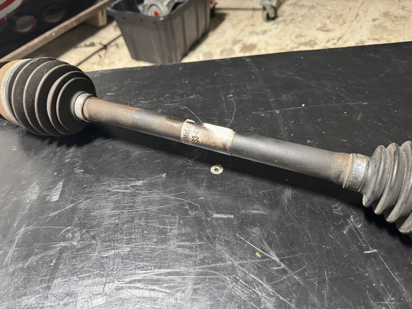 2015-2023 Ford Mustang Rear RIGHT PASSENGER Axle FR33-4K138-BC OEM #N912