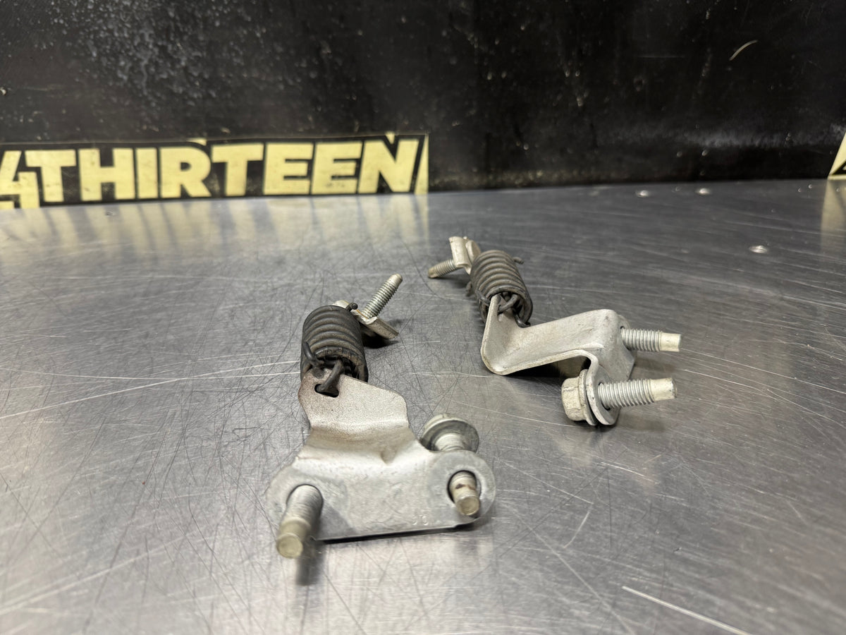 97-04 C5 CORVETTE SPRING EXHAUST HANGERS OEM #X29