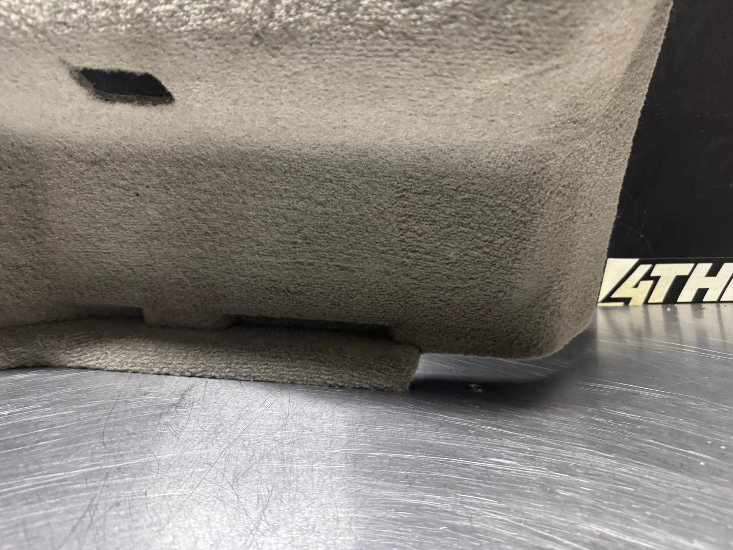 97-04 C5 CORVETTE RH PASSENGER REAR TRUNK CARGO CARPET 10275954 OEM #N472