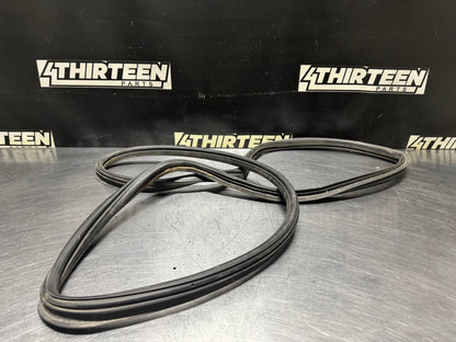 04-06 PONTIAC GTO TRUNK SEAL WEATHER STRIP OEM #N406