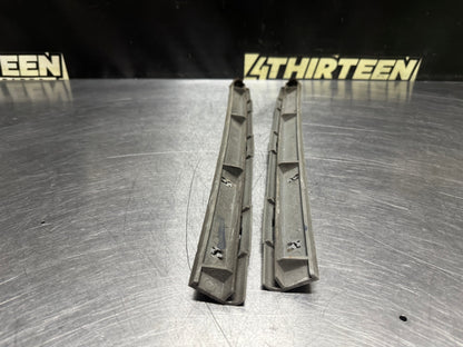 04-06 PONTIAC GTO LH RH SIDE UPPER REAR BUMPER BRACKET GUIDES OEM #N681