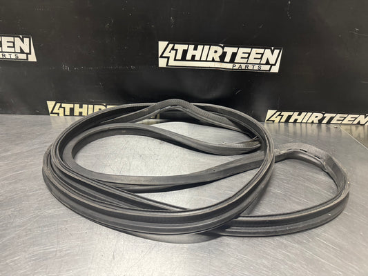 1997-2004 CORVETTE C5 COUPE TRUNK/HATCH SEAL OEM #N253