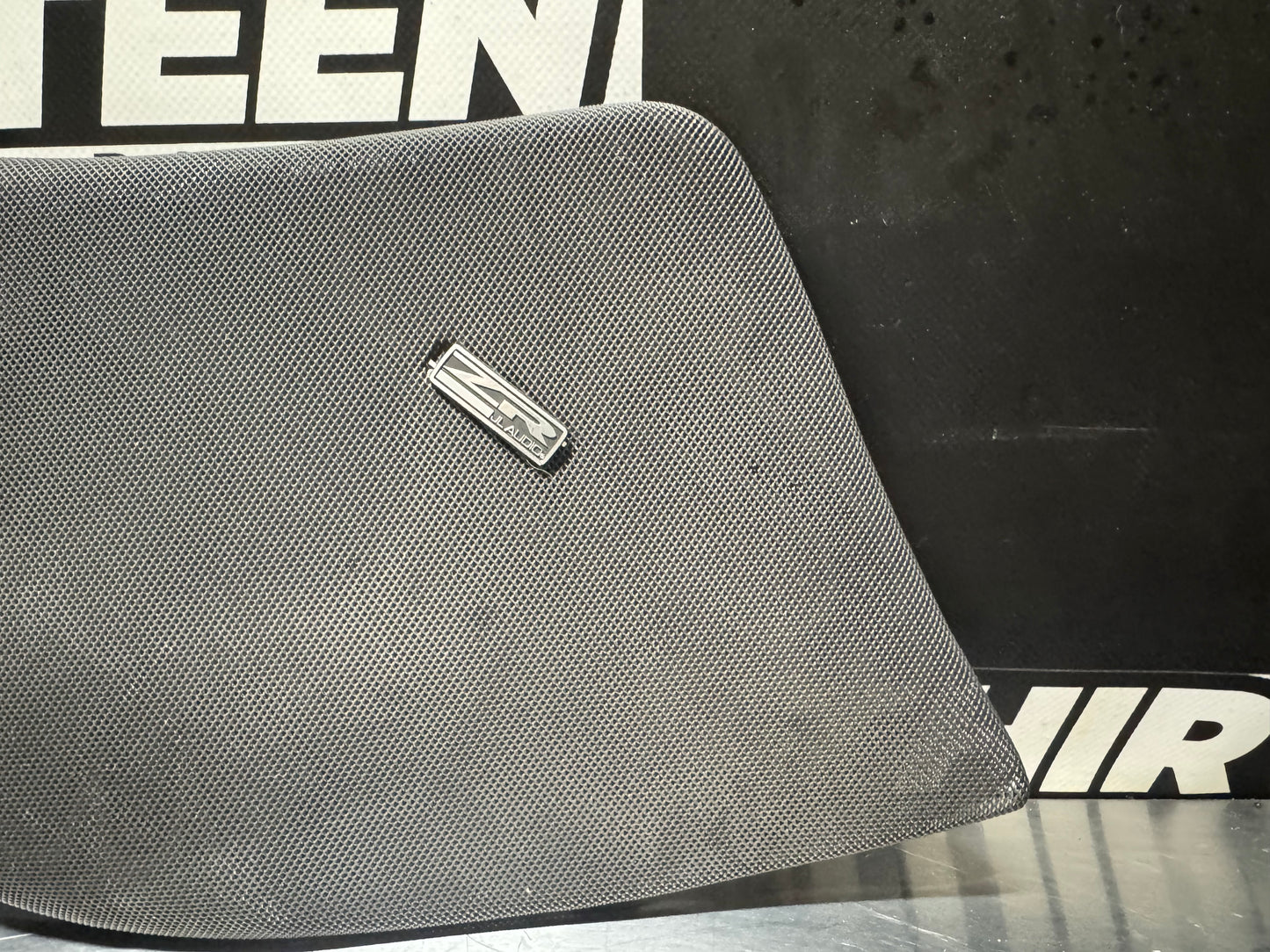 1997-2004 C5 CORVETTE RH DOOR SPEAKER COVER OEM #N87