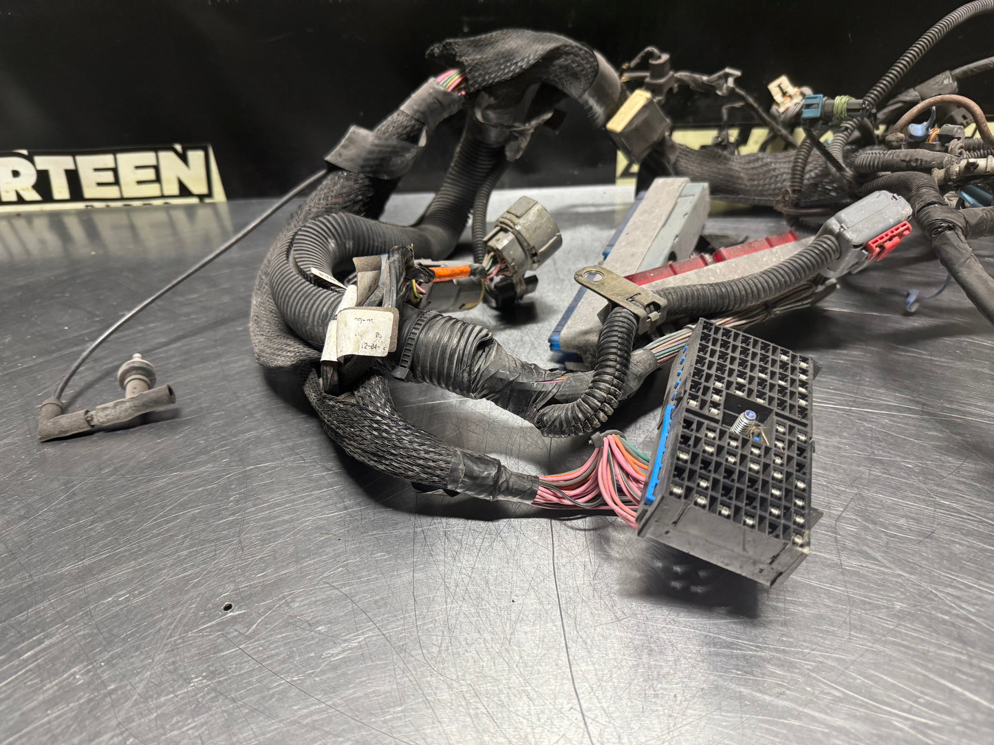 02 CAMARO SS LS1 AUTOMATIC ENGINE HARNESS OEM #N689