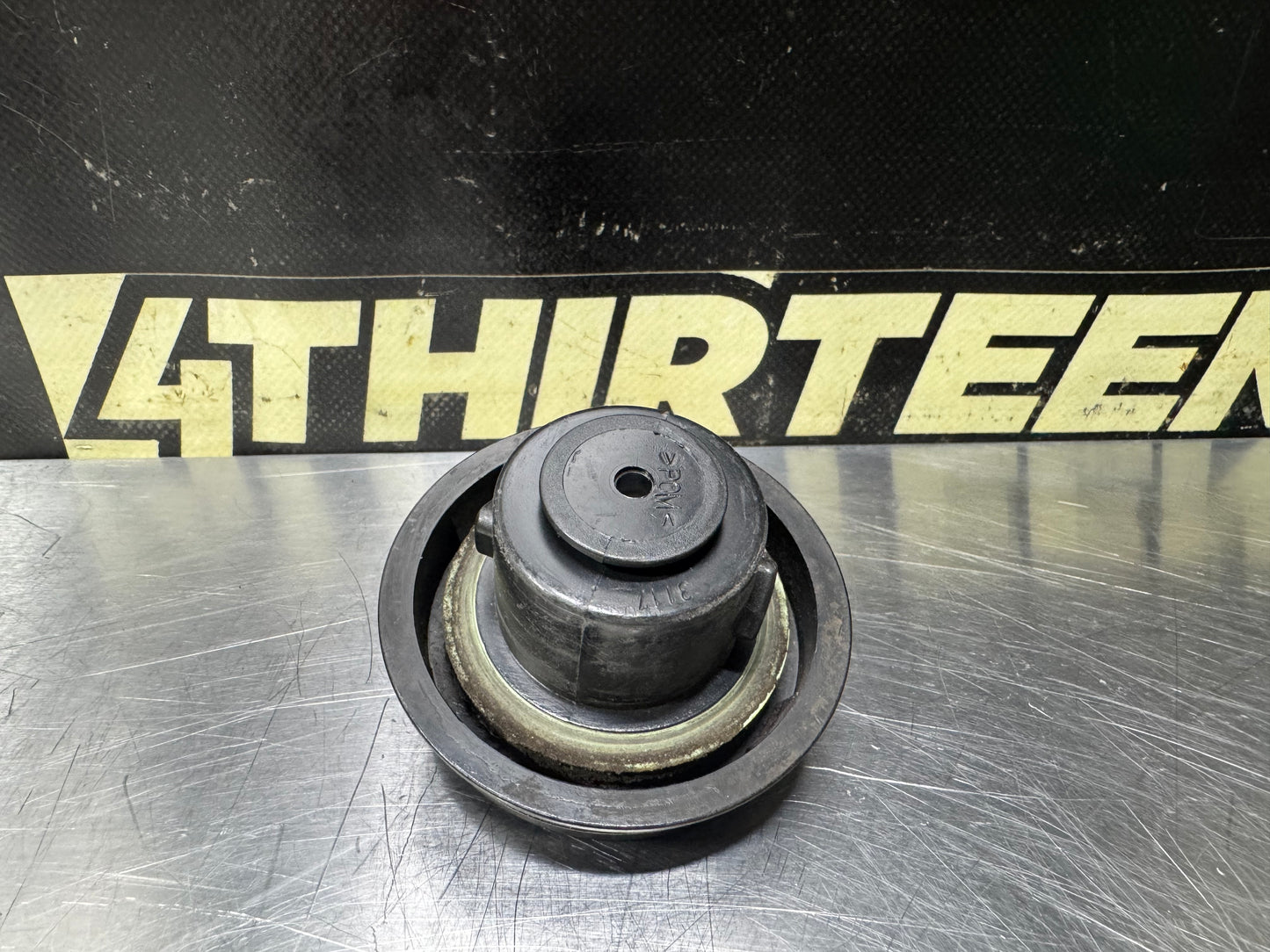 04-06 PONTIAC GTO GAS CAP OEM #N621