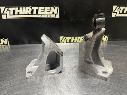 04-06 PONTIAC GTO MOTOR MOUNT BRACKETS OEM #N640