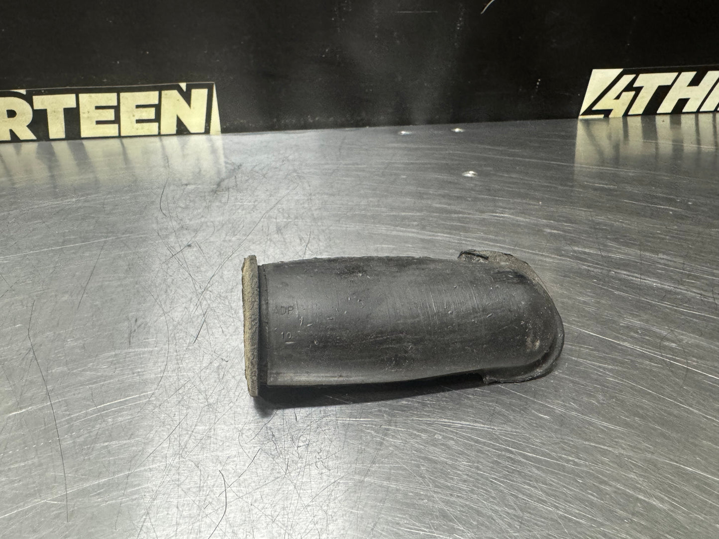 97-04 C5 CORVETTE COWL DRAIN TUBE RUBBER SEAL OEM #N340