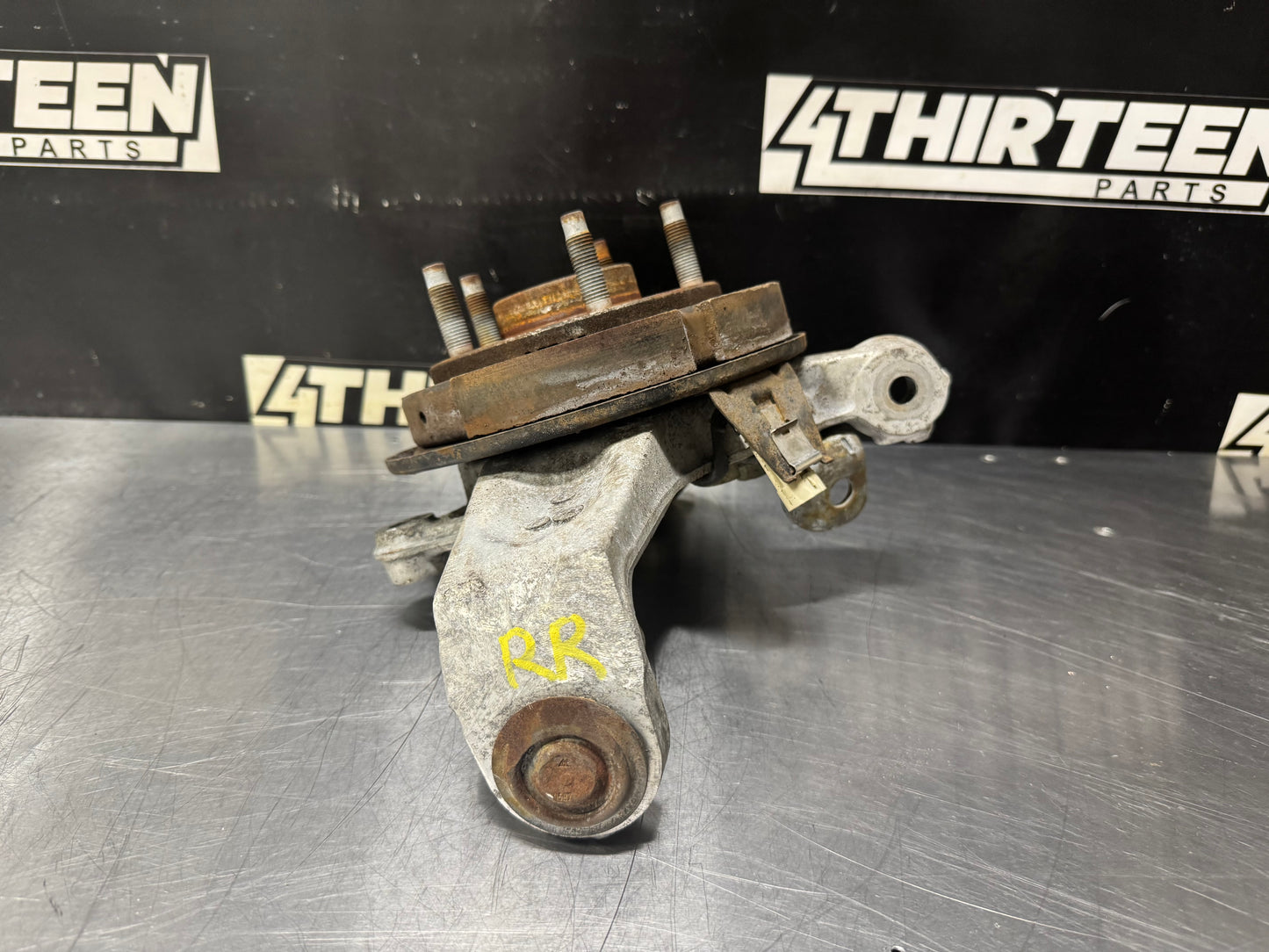 1997-2004 CORVETTE C5 RIGHT REAR SPINDLE KNUCKLE HUB OEM #N71