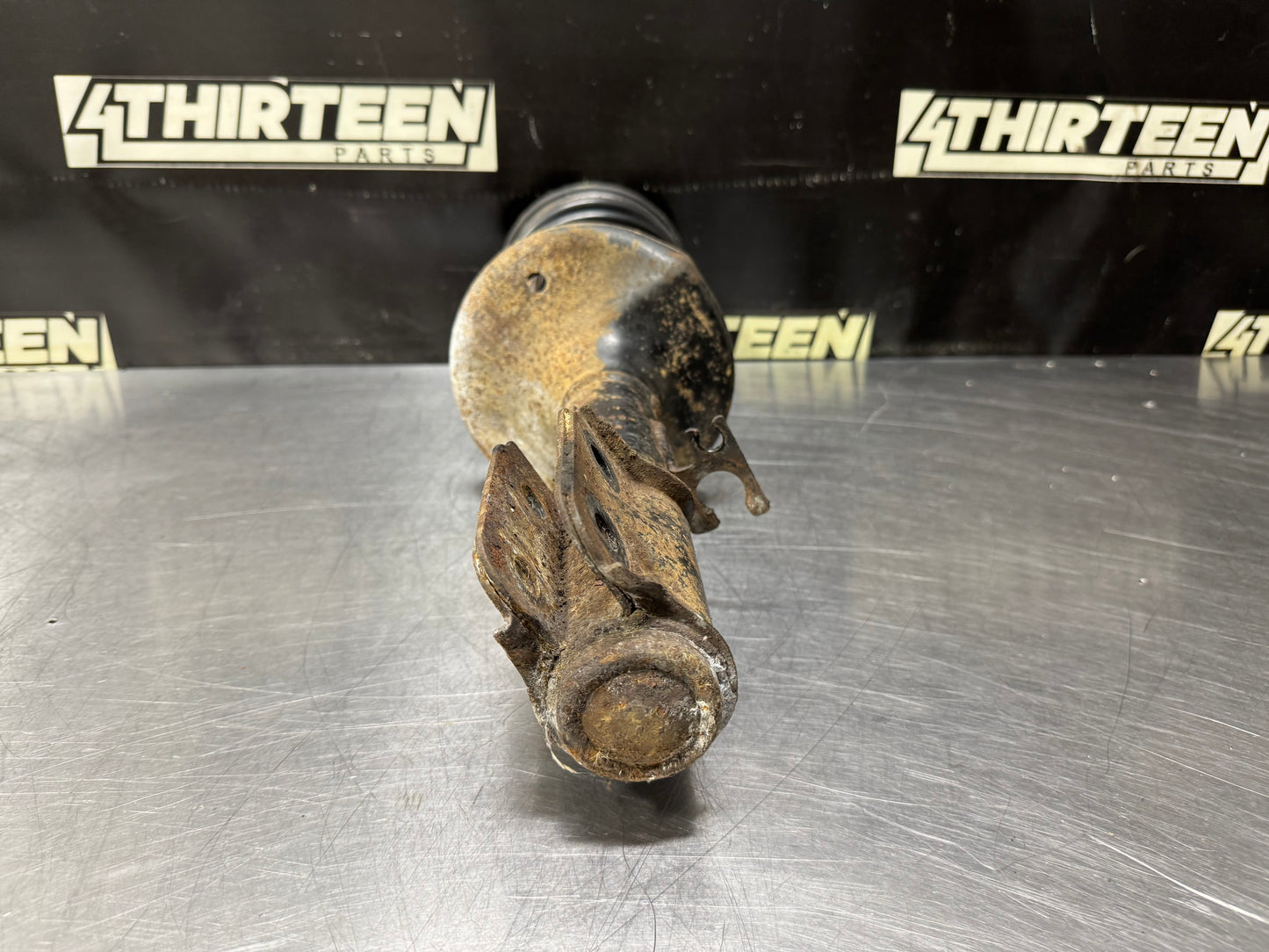 04 PONTIAC GTO RH PASSENGER SIDE STRUT ASSEMBLY OEM #N696
