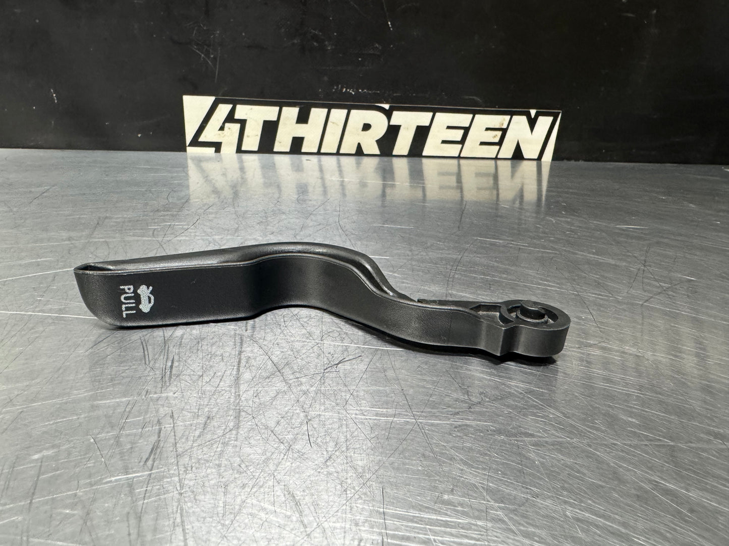 04-06 PONTIAC GTO HOOD RELEASE LEVER OEM #L435