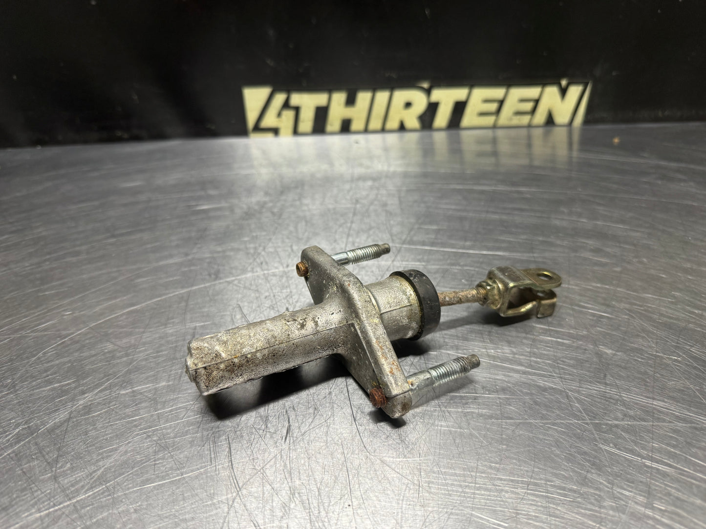 92-00 HONDA CIVIC CLUTCH MASTER CYLINDER OEM #N665