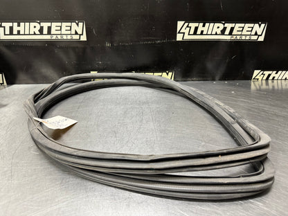 04-06 PONTIAC GTO LH DRIVER DOOR SILL WEATHER STRIP SEAL OEM #N718