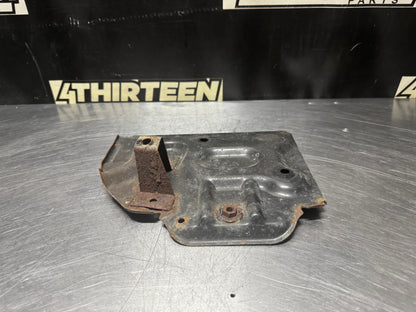 04-06 PONTIAC GTO BATTERY TRAY OEM #N317