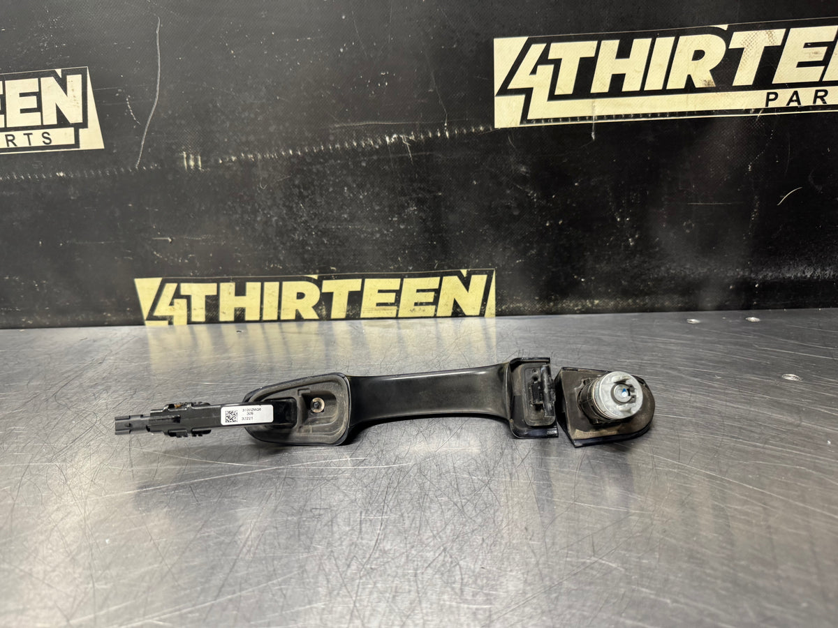 18-23 FORD MUSTANG GT LH DRIVER SIDE EXTERIOR DOOR HANDLE BLUE OEM #V81