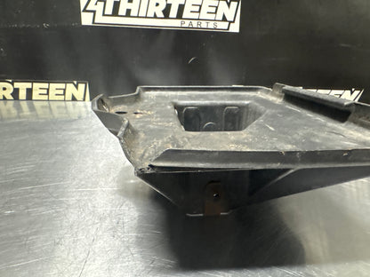 97-04 C5 CORVETTE BATTERY TRAY OEM 10268430 #N160