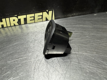 97-04 C5 CORVETTE FOG LIGHT TRUNK RELEASE BUTTON SWITCH 12135155 USED OEM #N775