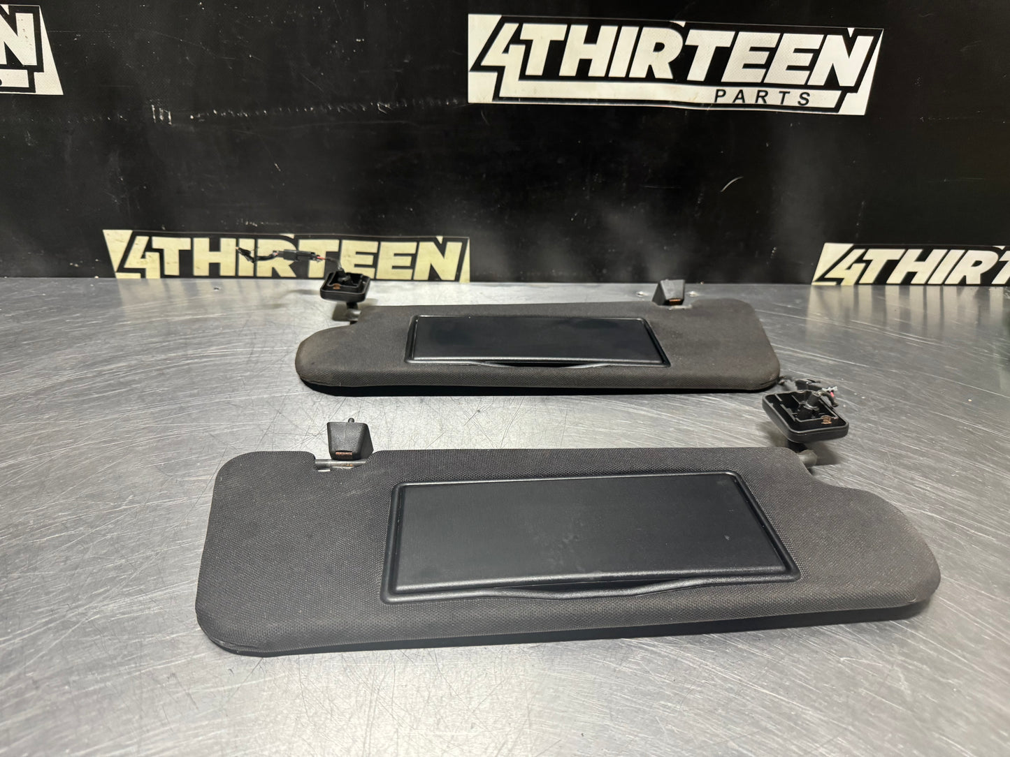 04-06 PONTIAC GTO SUN VISOR SET LH AND RH SIDE DRIVER AND PASSENGER SIDE #N302