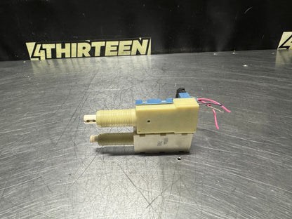 1997 - 2004 CORVETTE C5 OEM BRAKE SWITCH 11516210 #N508