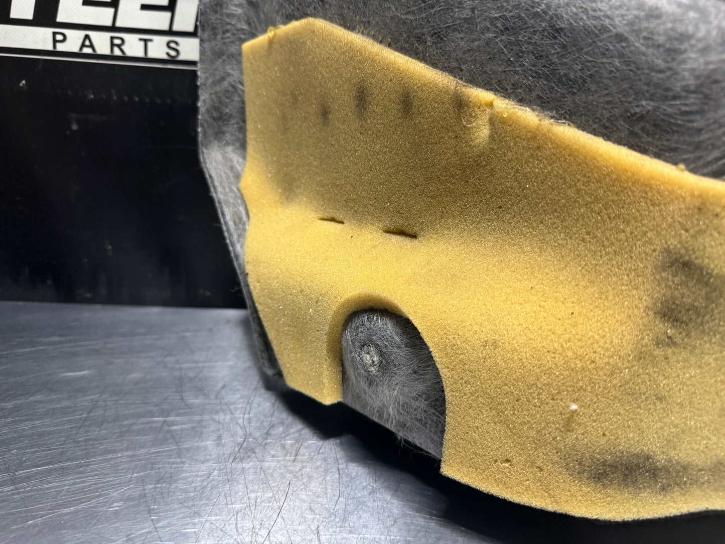 97-04 C5 CORVETTE LH DRIVER REAR TRUNK CARGO CARPET 10275953 OEM #N471