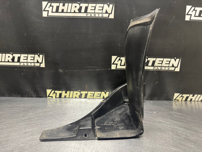 97-04 C5 CORVETTE RIGHT FRONT PASSENGER  WHEEL LINER SPLASH SHEILD OEM #N474