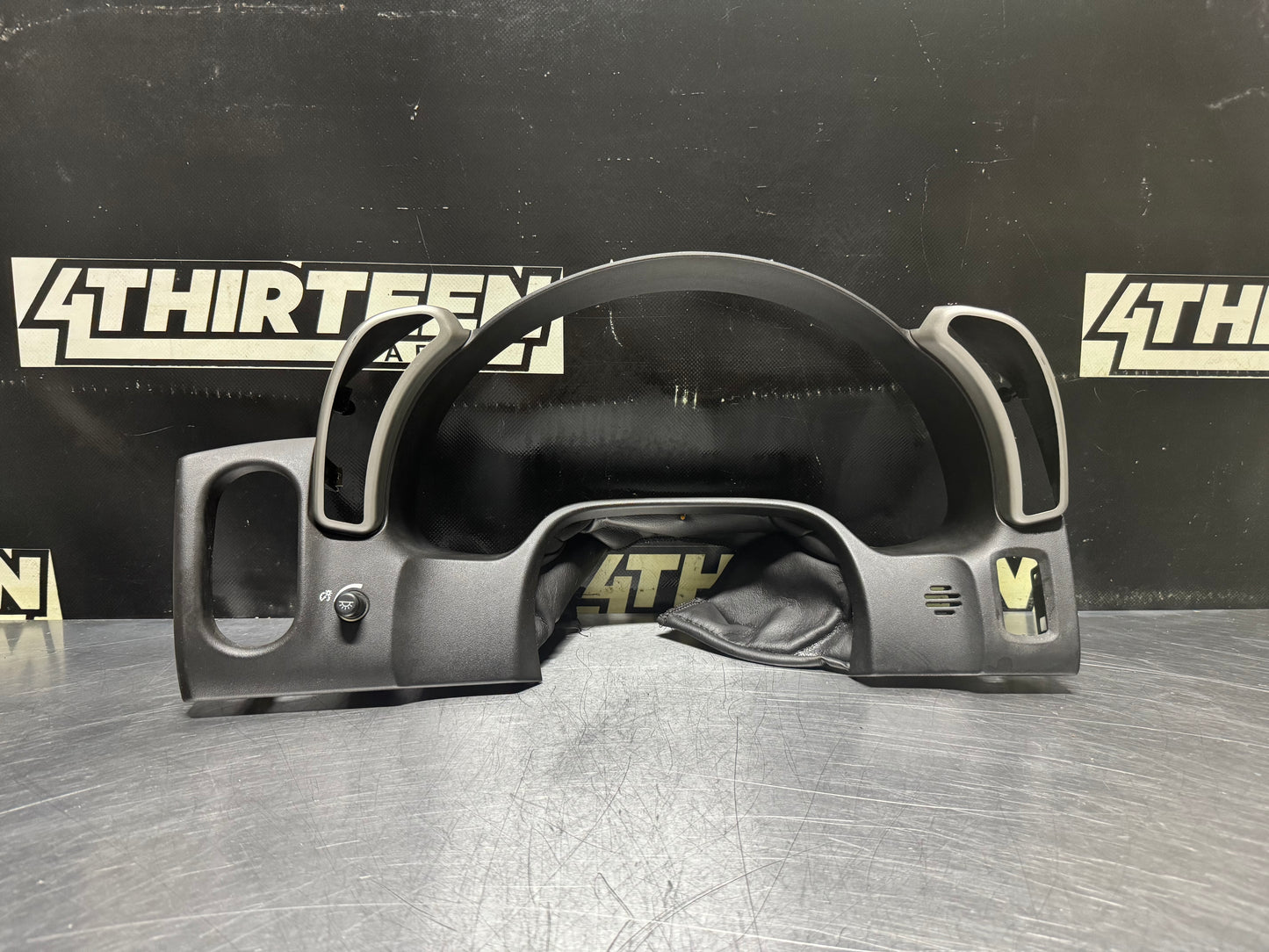 05-13 C6 CORVETTE INSTRUMENT CLUSTER TRIM BEZEL COVER 15227367 OEM #N688