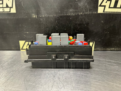 03-05 CHEVY SILVERADO GMC SIERRA 2500 ENGINE BAY FUSE BOX 15115615-02 OEM #N971