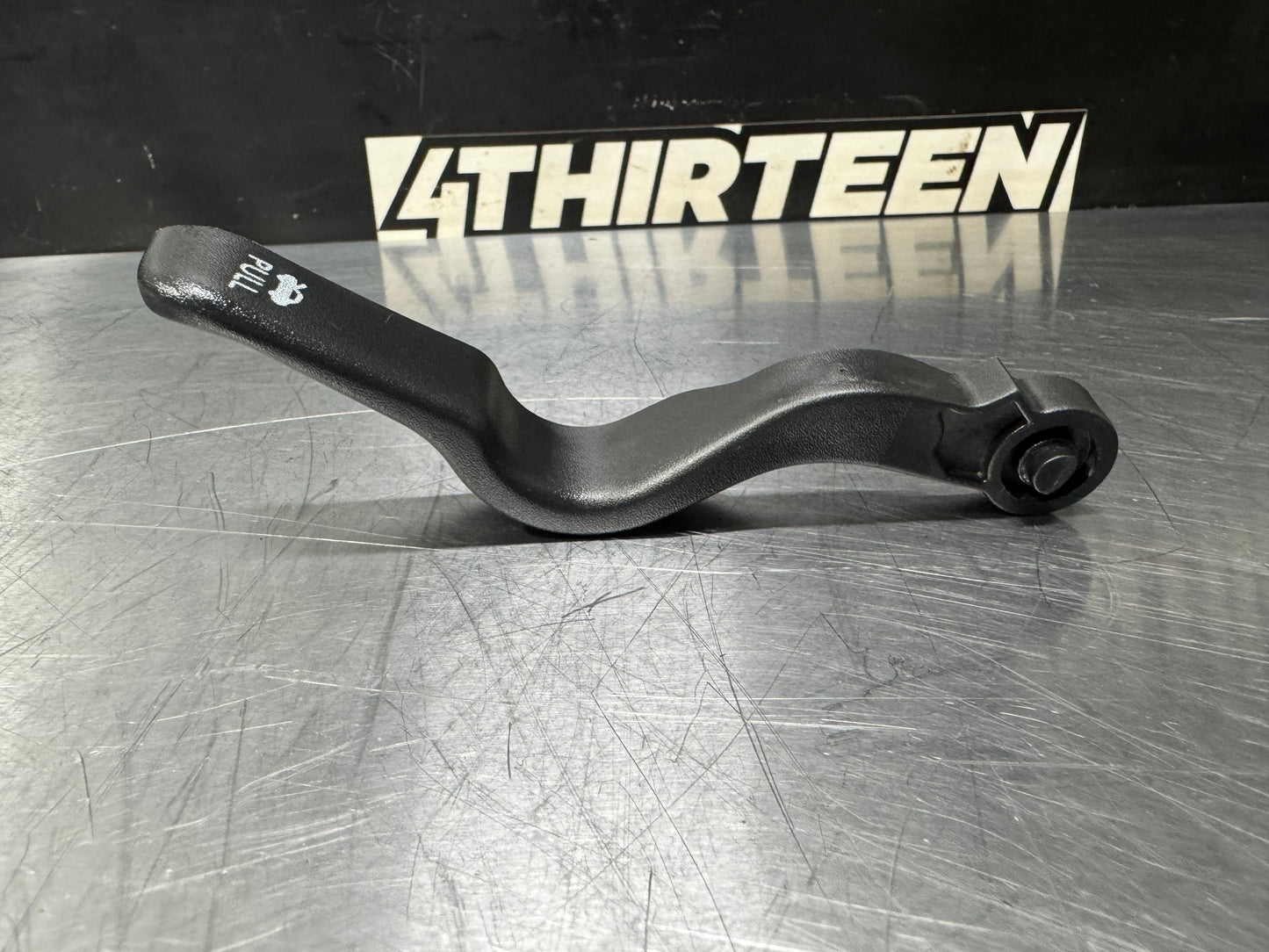 04-06 PONTIAC GTO HOOD RELEASE LEVER OEM #L435