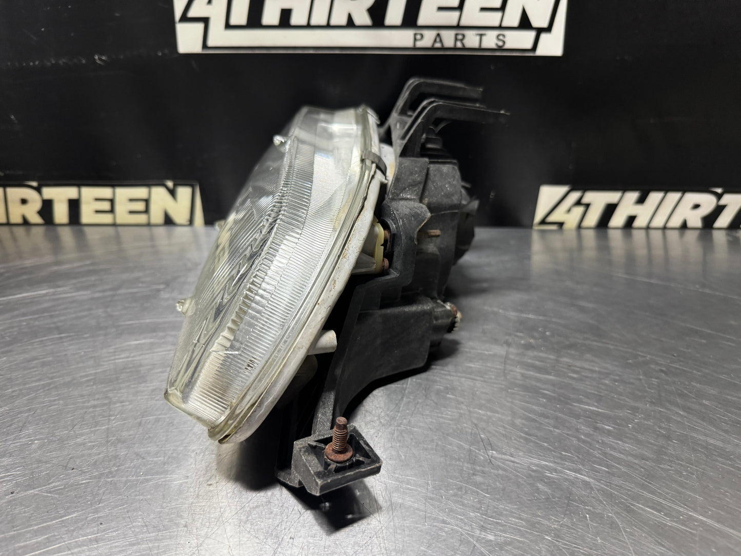 92-95 HONDA CIVIC COUPE/HATCHBACK RH PASSENGER STANLEY GLASS HEADLIGHT OEM #N209