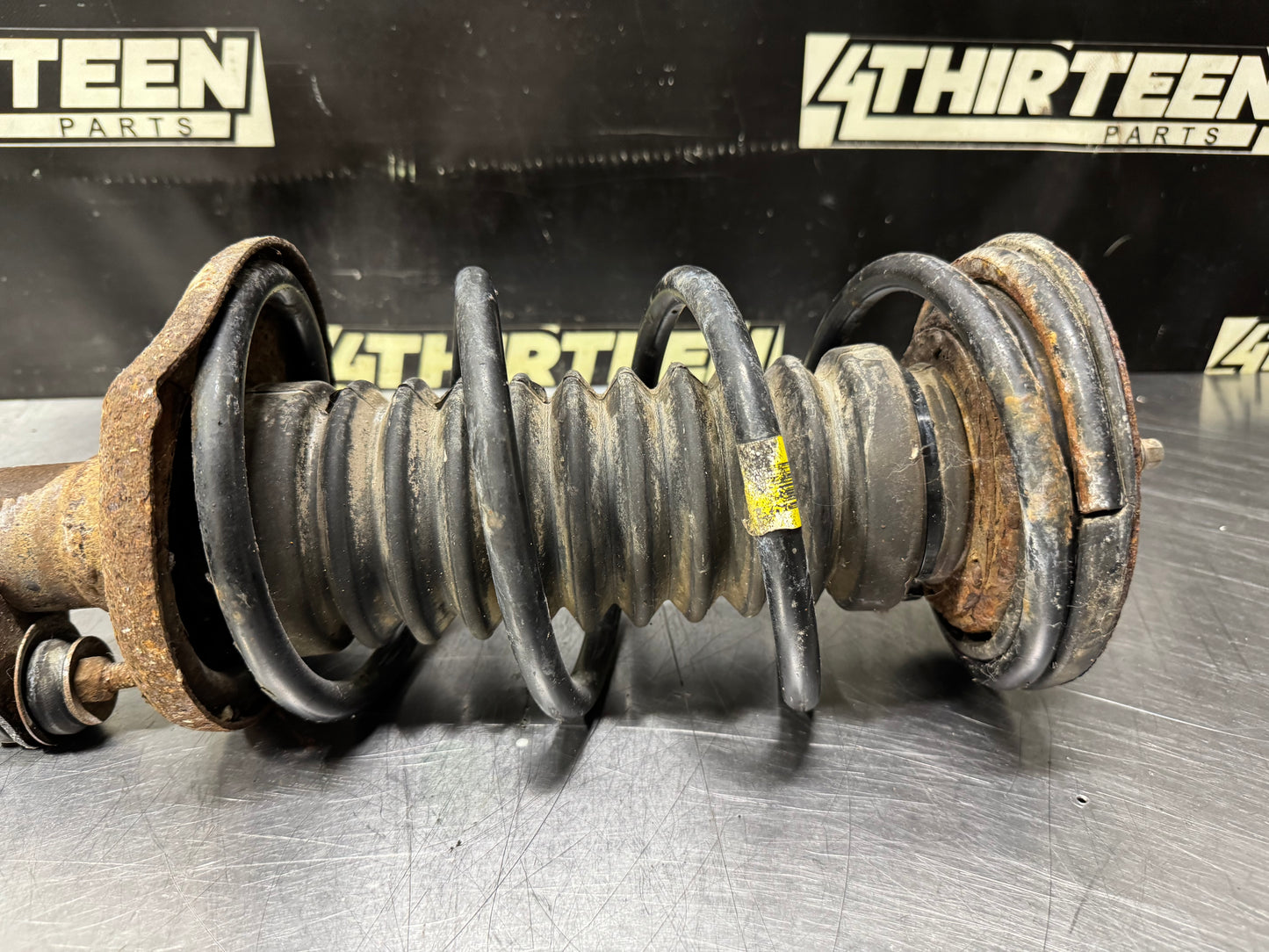 04 PONTIAC GTO LH DRIVER SIDE STRUT ASSEMBLY OEM #N697
