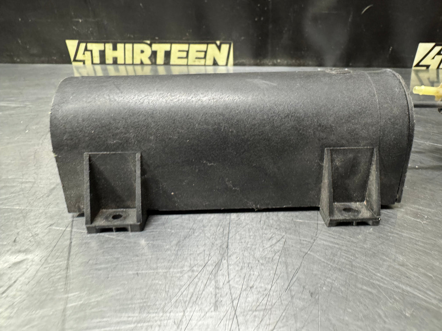 97-04 CORVETTE C5 OEM EXTERIOR EVAP CANISTER #N830