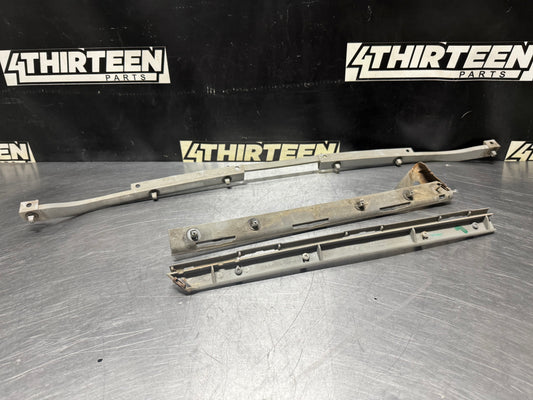 04-06 PONTIAC GTO UPPER REAR BUMPER BRACKET SET OEM #N305