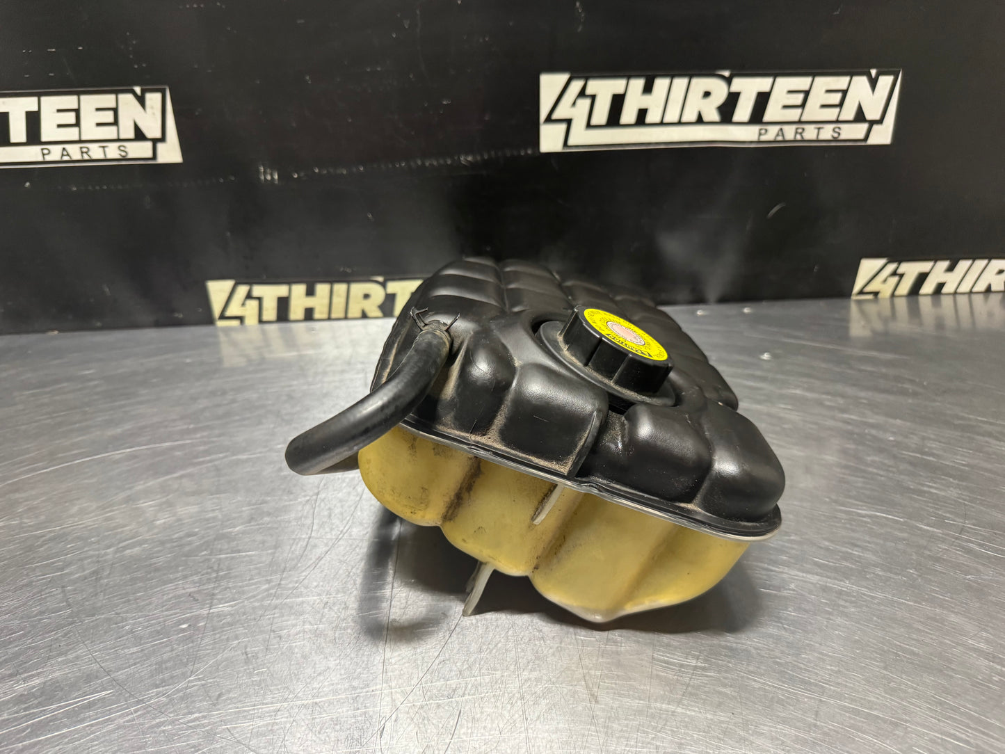 1997-2004 C5 CORVETTE COOLANT RESERVOIR  OEM 10229487 #N401