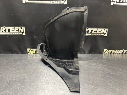 97-04 C5 CORVETTE RIGHT FRONT PASSENGER  WHEEL LINER SPLASH SHEILD OEM #N474