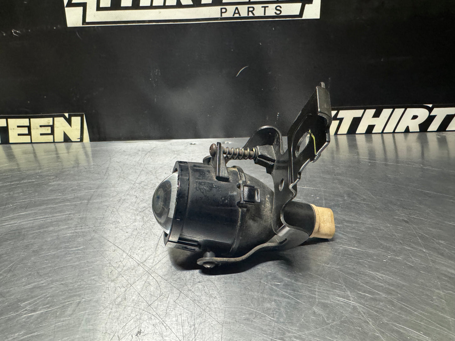 1997-2004 CORVETTE C5 OEM RH FOG LIGHT 10281936 #N120