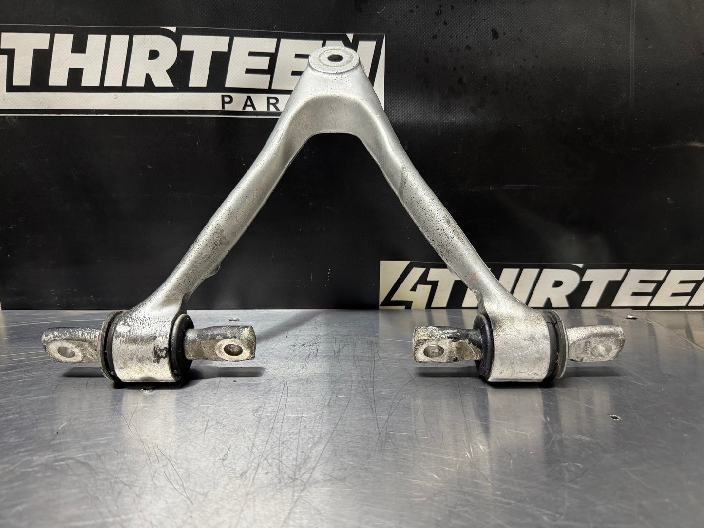 1997 - 2004 C5 CORVETTE RIGHT FRONT UPPER CONTROL ARM USED OEM #N88