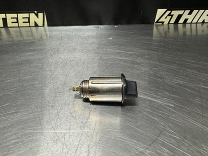 97-04 C5 CORVETTE CIGARETTE LIGHTER SOCKET OEM #N251