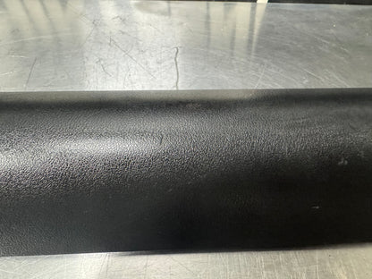 97-04 C5 CORVETTE PASSENGER SIDE DOOR SILL KICK PANEL RH BLK OEM 10430854 #L332