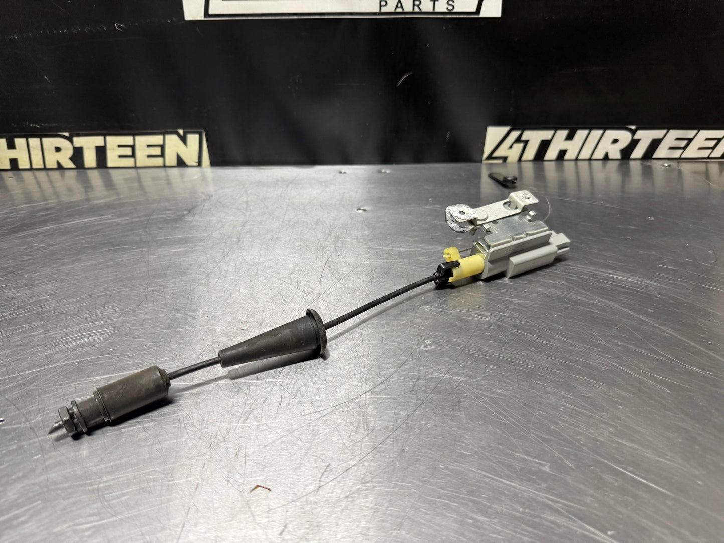 1999 CORVETTE C5 FUEL DOOR RELEASE OEM 10275633 #N179