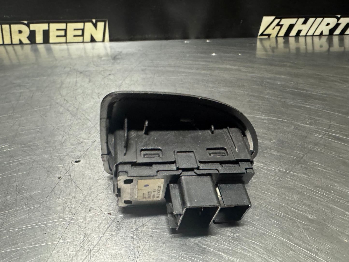 07-13 CHEVY SILVERADO LH DRIVER REAR WINDOW SWITCH 25995483 OEM #N359