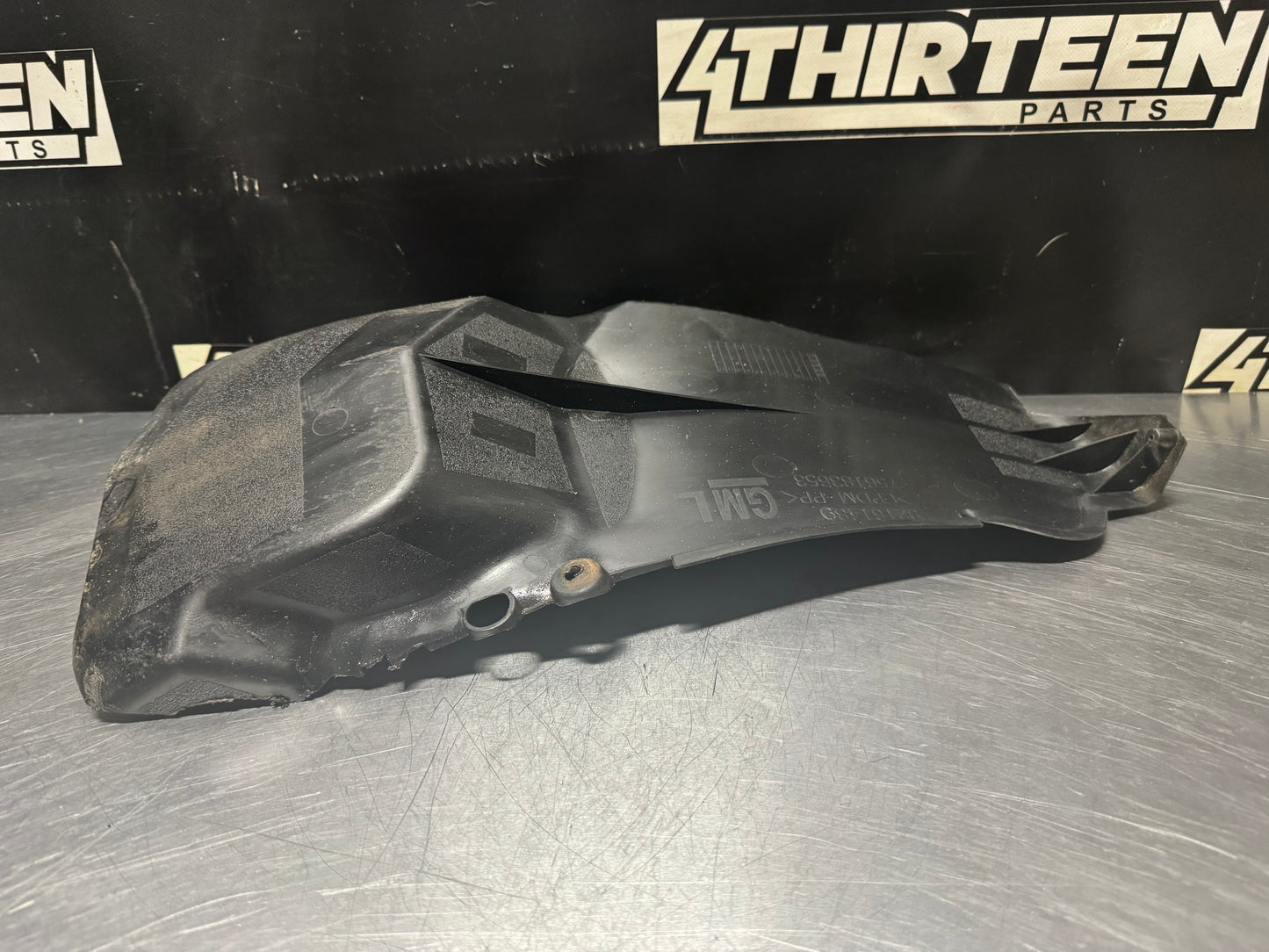 2004 PONTIAC GTO LH REAR FENDER LINER OEM 92161489 #N318