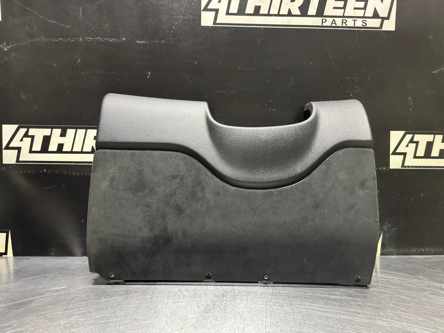 04 - 06 PONTIAC GTO KNEE BOLSTER BLCK OEM 92123170 #N687