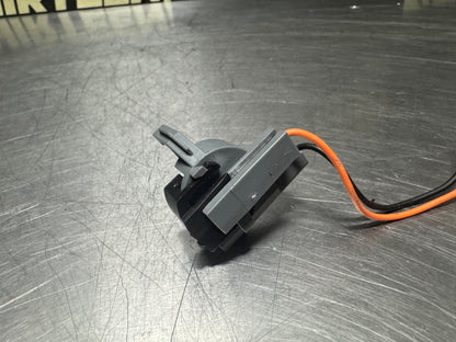 97-04 C5 CORVETTE LIGHTER PIGTAIL OEM #N361