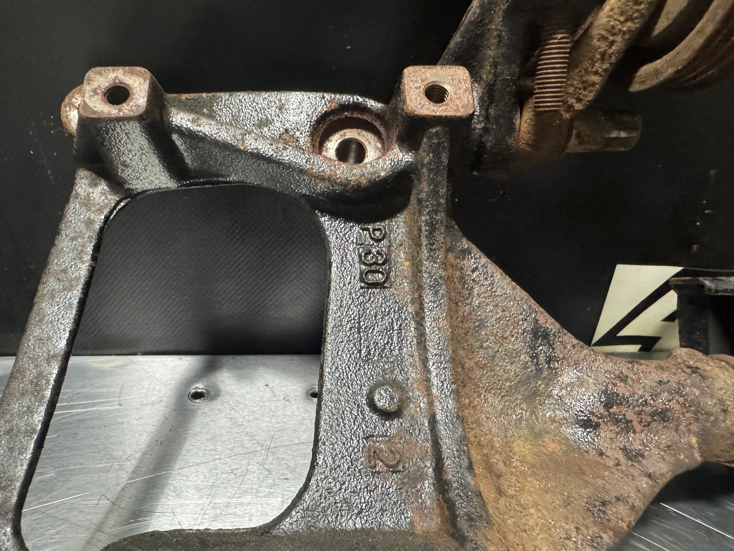 99-00 HONDA CIVIC SI (EM1) B16A2 P30 AC BRACKET OEM #N213