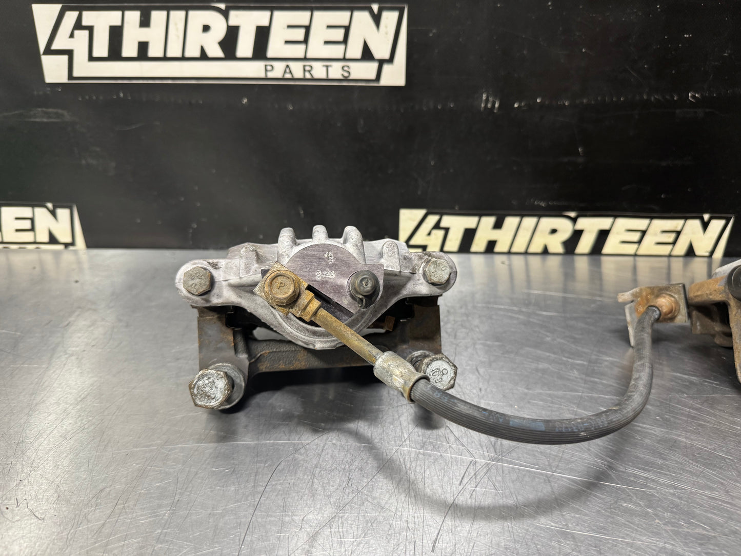 97-04 CHEVROLET CORVETTE C5 OEM REAR BRAKE CALIPER SET #N76