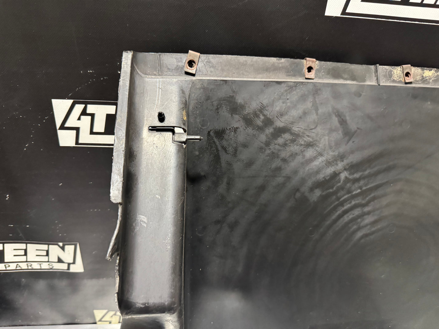 1997-2004 CORVETTE C5 RADIATOR AIR BAFFLE OEM 10254256 #N249