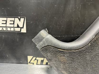 04-06 GTO DRIVER SIDE LH KICK PANEL #N290