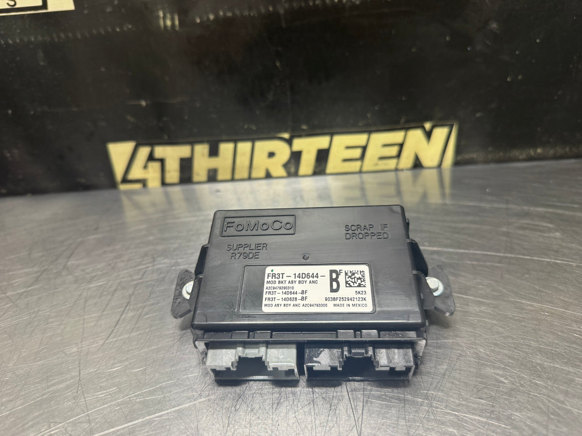 15-17 FORD MUSTANG GT LIGHTING CONTROL MODULE FR3T-14D644-BF OEM #V27